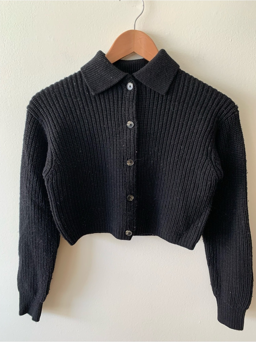 NEW Wilfred Black Ribbed Merino Wool Cropped Cardigan - Picture 3 of 6
